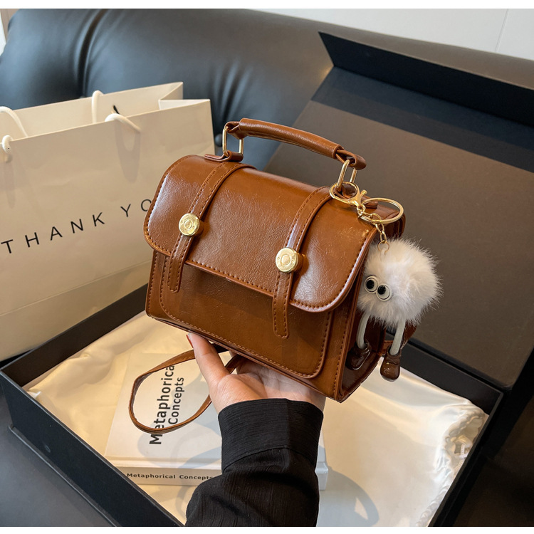 New brown Western style women's niche fashion crossbody bag, popular single shoulder mobile phone bag, trend designer crossbody bag