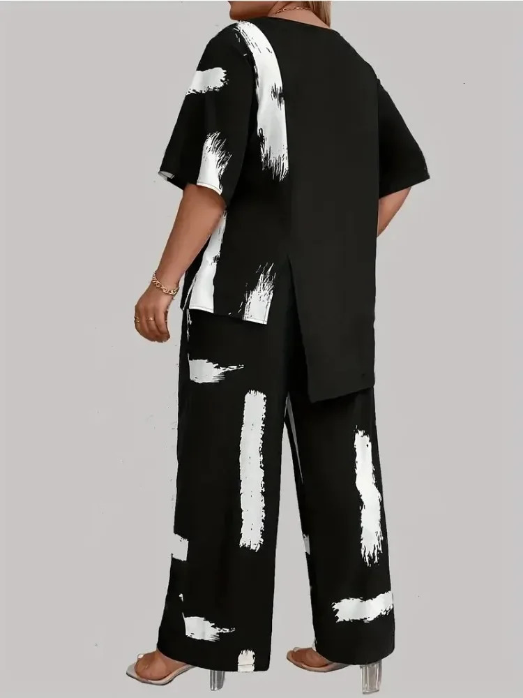 Plus Size Womens Brush Print Elegance Short Sleeve Round Neck Split Top Matching Pants 2 Piece Outfit Set 250513Z
