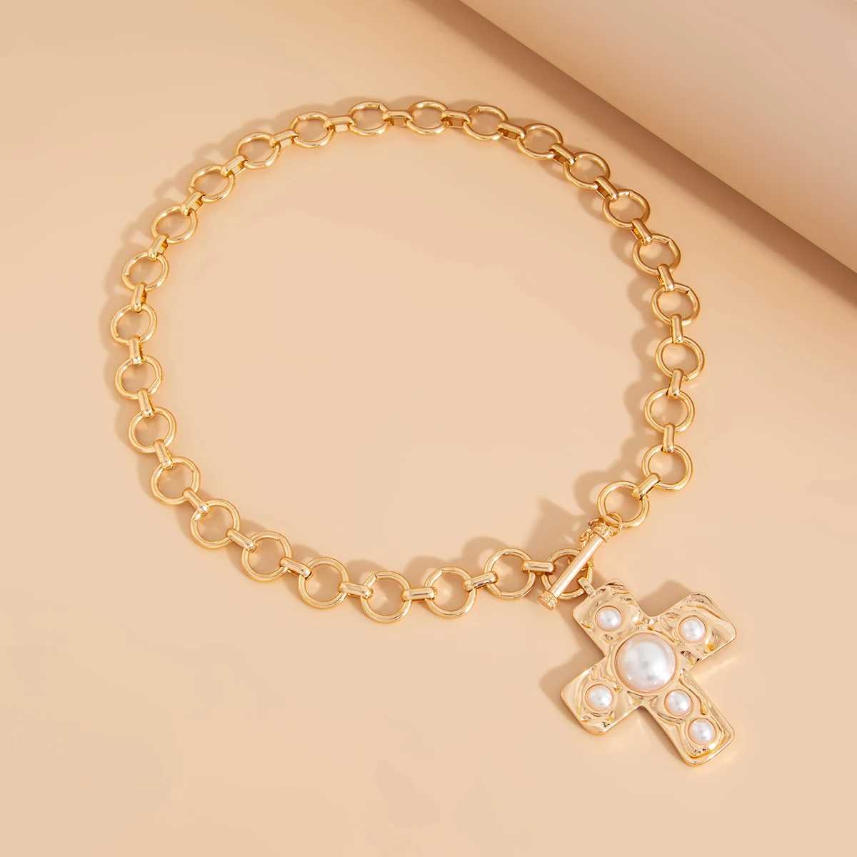 Salircon Creative Design Inlaid Imitation Pearl Cross Pendant Woman Necklace Trending Classic O-Shed Clavicle Chain Jewelry XJ250524