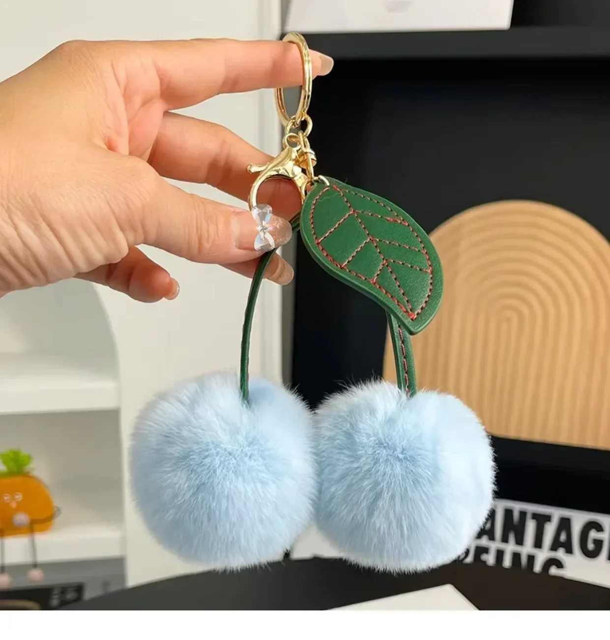 Real Otter Rabbit Hair Cherry Car Keychain Pendant Net Red INS Cute Plush Ball Bag Pendant Birthday Gift Schoolbag Travel W250526