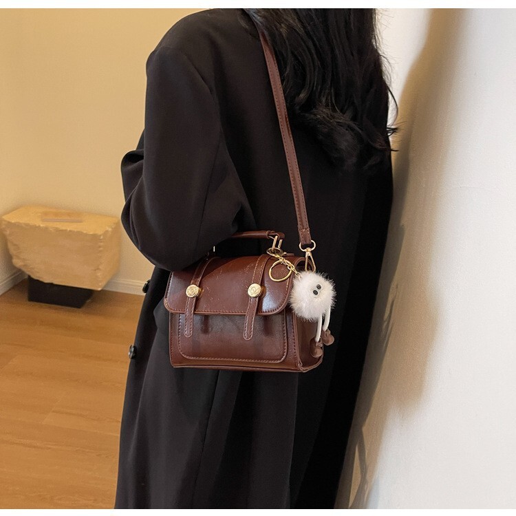 New brown Western style women's niche fashion crossbody bag, popular single shoulder mobile phone bag, trend designer crossbody bag