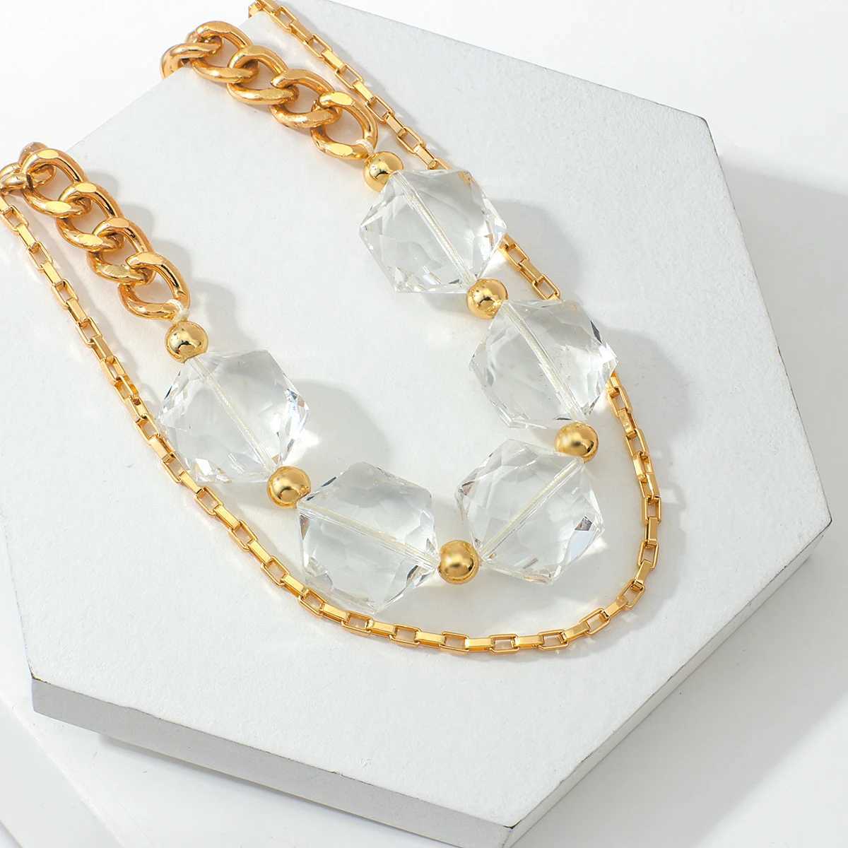 Creative Design Womens Necklace Chunky Big Geometric Transparent Resin Acrylic Pendant Necklaces Exaggerate Party Jewelry Gift XJ250524