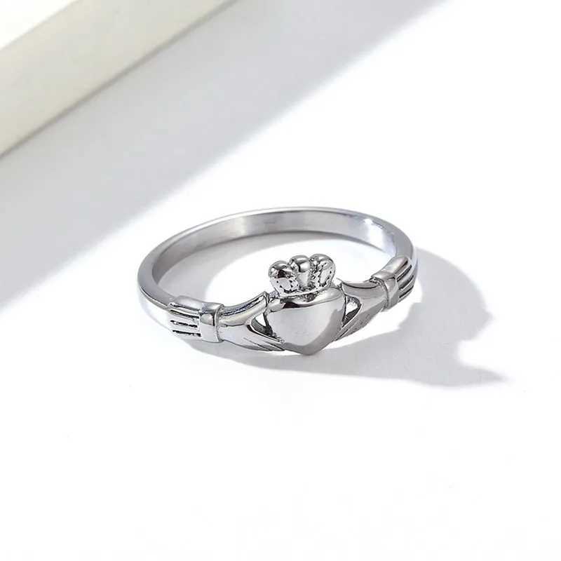 Stainless Steel Irish Claddagh Ring Heart Crown Wedding Promise Band for Women Men Size 5-9 W250524