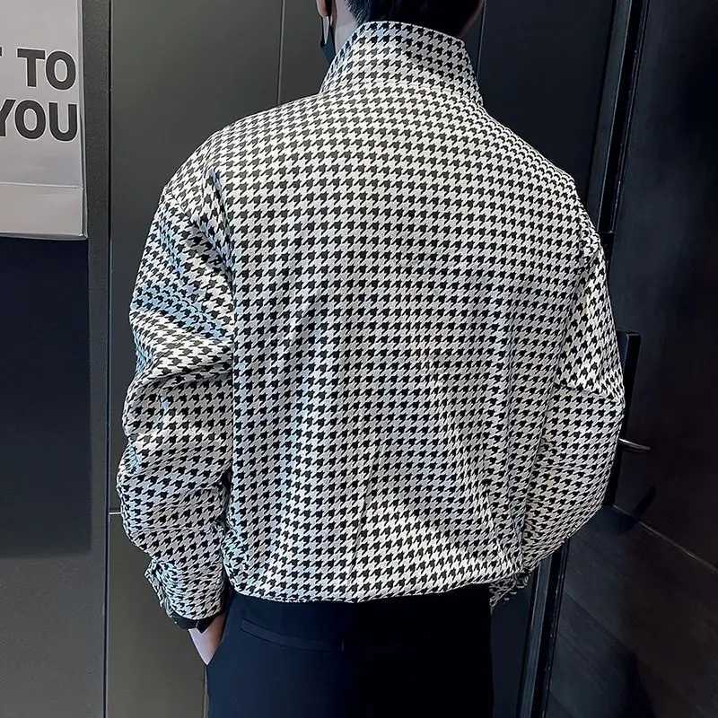 Mens Spring and Autumn Brand Houndstooth New Splicing Stand Collar Button Zipper Pocket Fashion Loose Casual Long Sleeved Jackets W250524