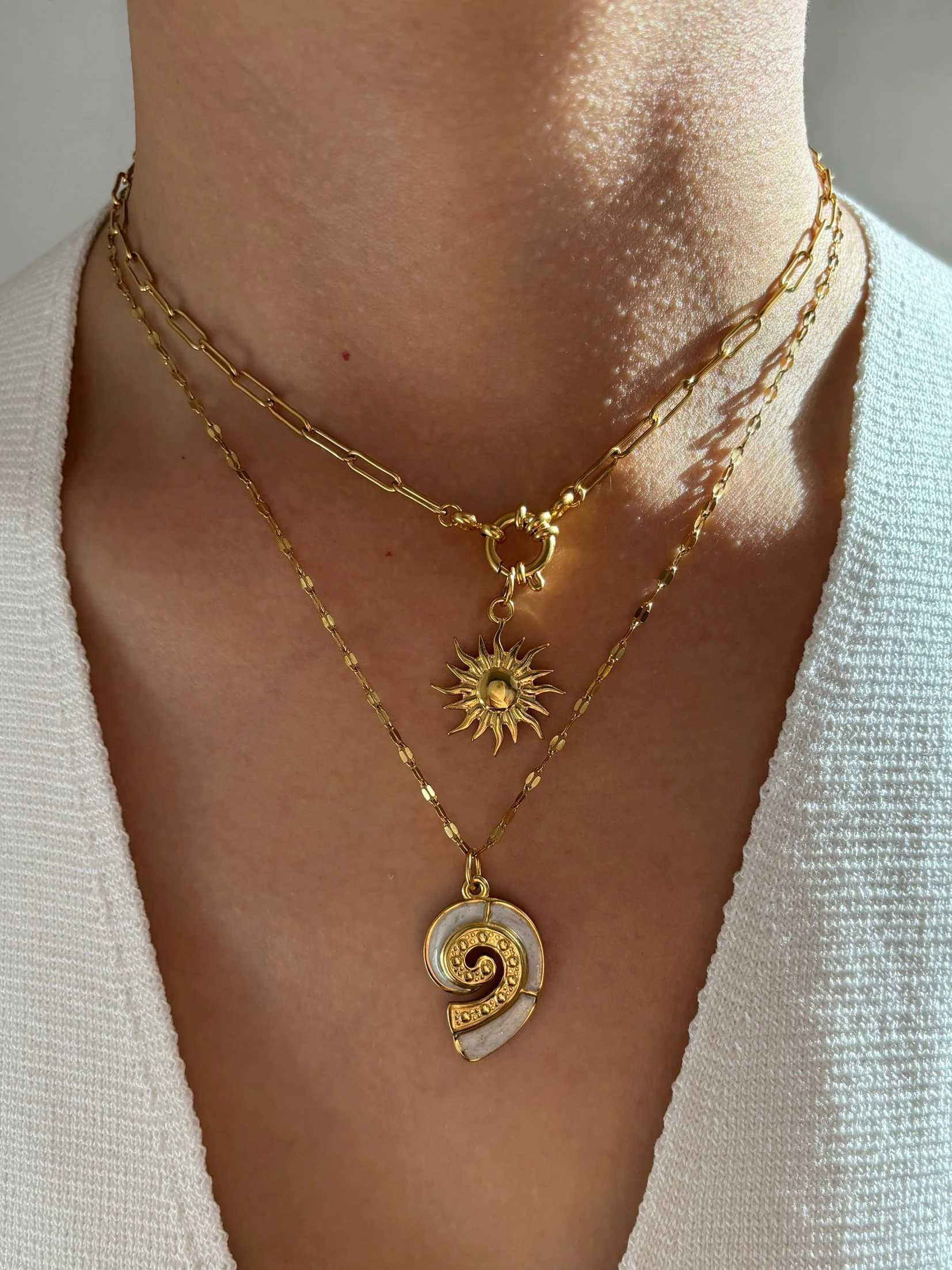 Perisbox Stainl Steel Sun Flower White Enamel Conch Pendant Necklace Stackable High Quality Fashion Party Jewelry for Women XJ250524
