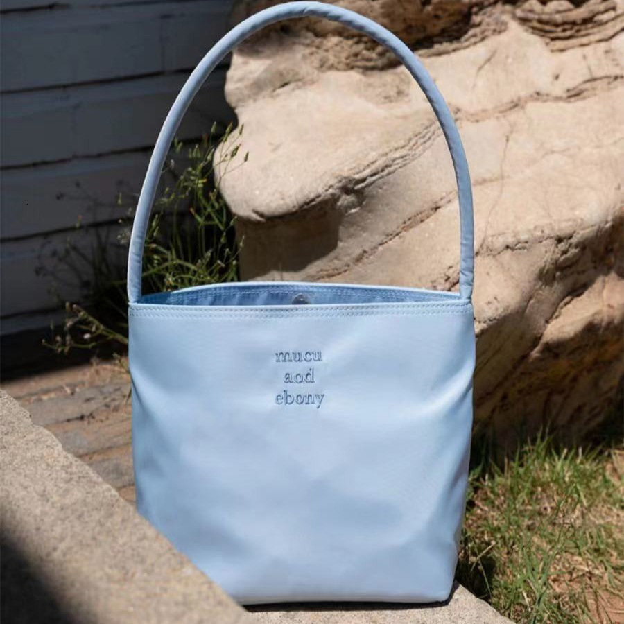 New Handbag Large Capacity fashion Korean Edition Handbag Fashion Embroidery Women s Crossbody Bag fashion Designer Women s Shoulder Bag