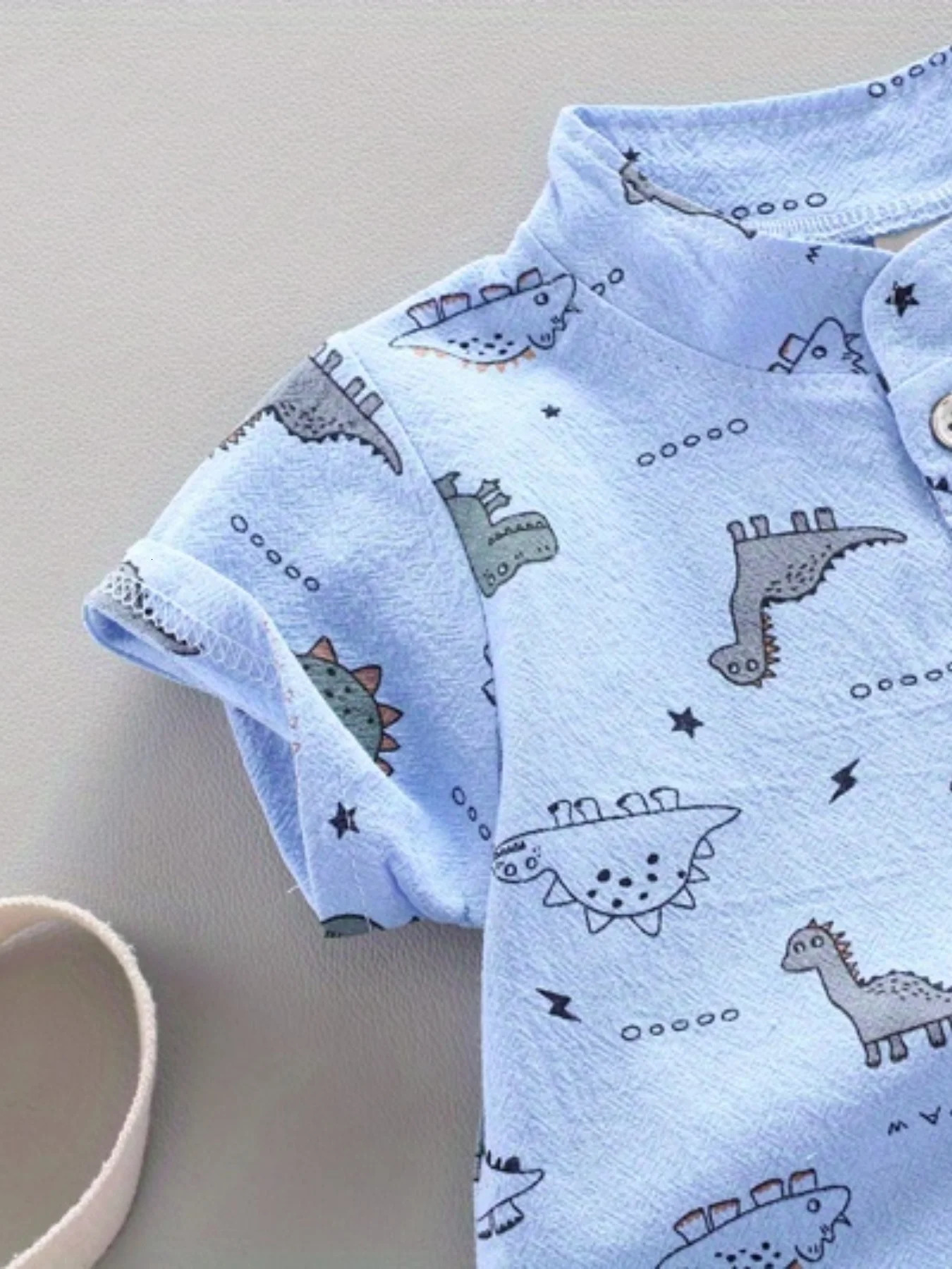 Infant and toddler summer full print small dinosaur pattern short sleeved shorts set outdoor standing collar shirt fashionable 250517z