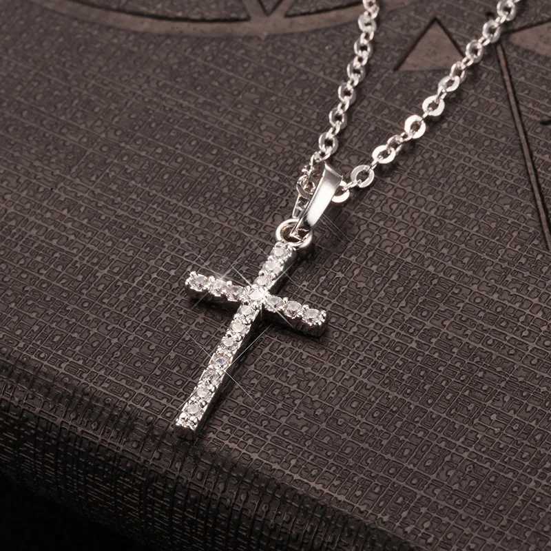 Hot Selling Jewelry Cross Pendant Necklace With Zircon Fashionable And Personalized Design Popular Hip Hop Neck Chain XJ250524