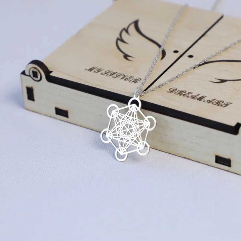 Stainless Steel Metatron Necklace Sacred Geometry Metatron Cube Pendant Religious Symbol Metion Charm Necklace Gift for Mom XJ250524