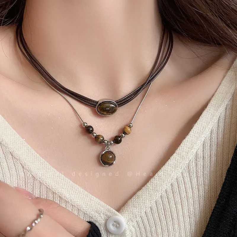 Vintage Tiger Eye Stone Round Bead Leather Rope Pendant Necklace for Women Jewelry Accories XJ250524