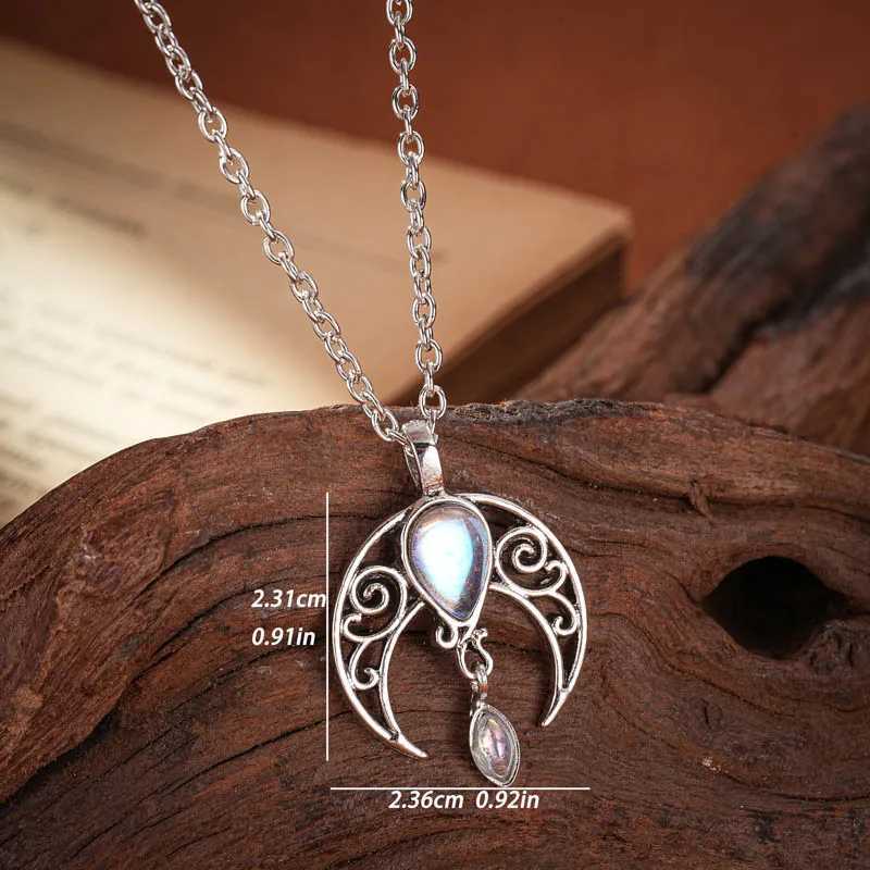 Vintage Silver Color Hollow Moon Necklace for Women Girls Inlaid Water Drop Moonstone Necklaces Bohemian Jewelry Party Gifts XJ250524