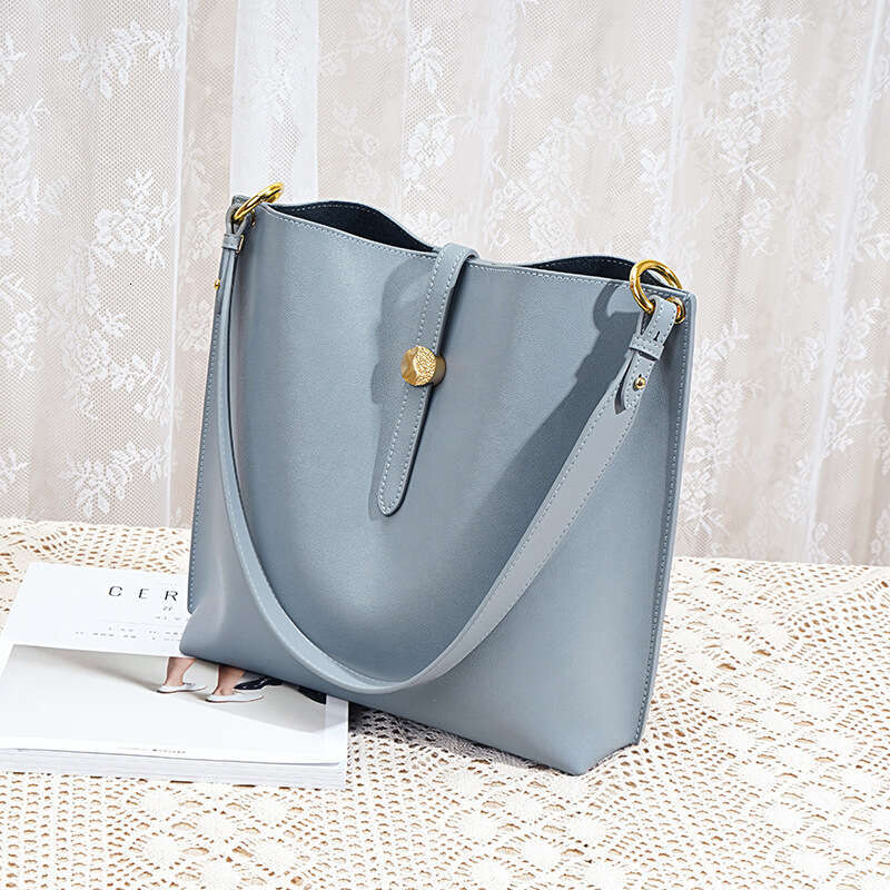 Tote Bag New Fashionable Simple Leather Bucket Bag For Women Niche Large Capacity Commuting One-Shoulder Crossbody Tote Women's Bag Lady Bags