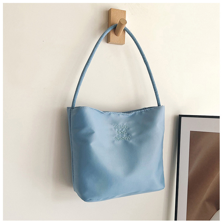 New Handbag Large Capacity fashion Korean Edition Handbag Fashion Embroidery Women s Crossbody Bag fashion Designer Women s Shoulder Bag
