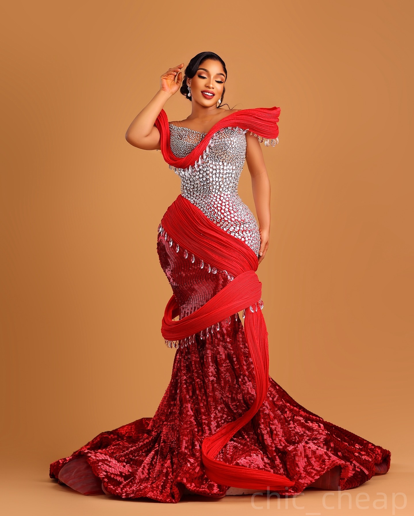 Red Mermaid Prom Dresses 2025 Crystals Sequined Stylish Sparkly Evening Formal Party Second Birthday Engagement Gowns Plus Size Dress For Special Occa