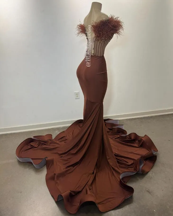 Chocolate Mermaid Prom Dresses 2025 Feather Lace Satin Elegant Evening Formal Party Second Birthday Engagement Gowns Plus Size Dress For Special Occas