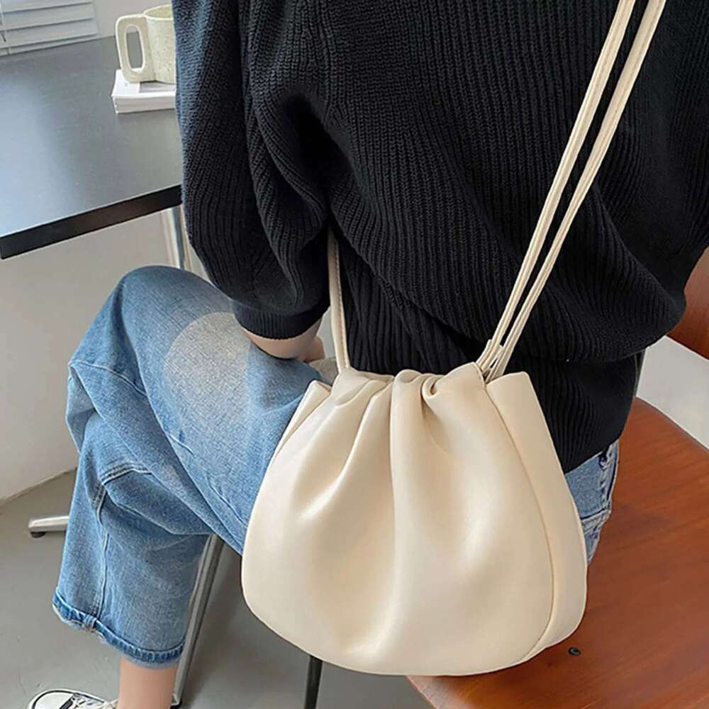 Women's Simple Shoulder Solid Color Crossbody Bags With Magnetic Closure For Casual And Work Use