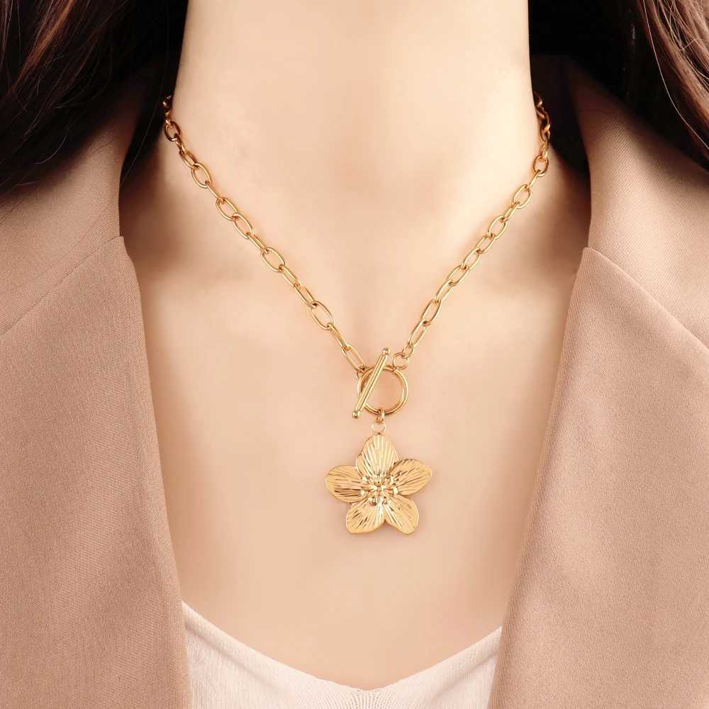 316L Stainless Steel Flower Pendant Necklace for Women Fashion Flower Pendant Chain Necklaces Femme Jewelry XJ250524
