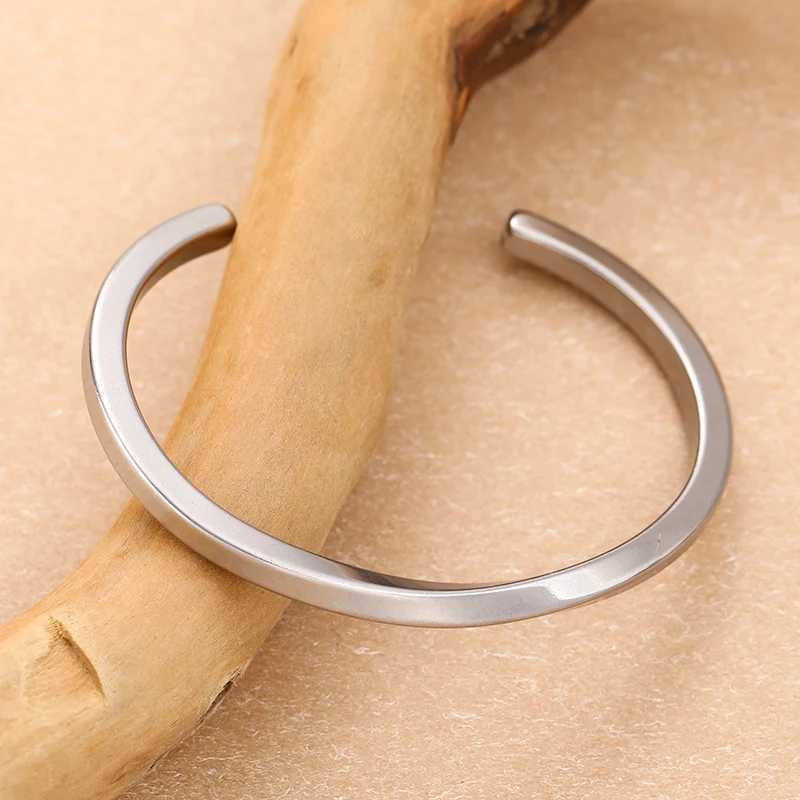 Simple Twisted Woven Bracelet Bangles for Mens Fashion Retro Casual Party Jewelry Gift Stainless Steel Trend Mens Cuff Bangle XJ250524