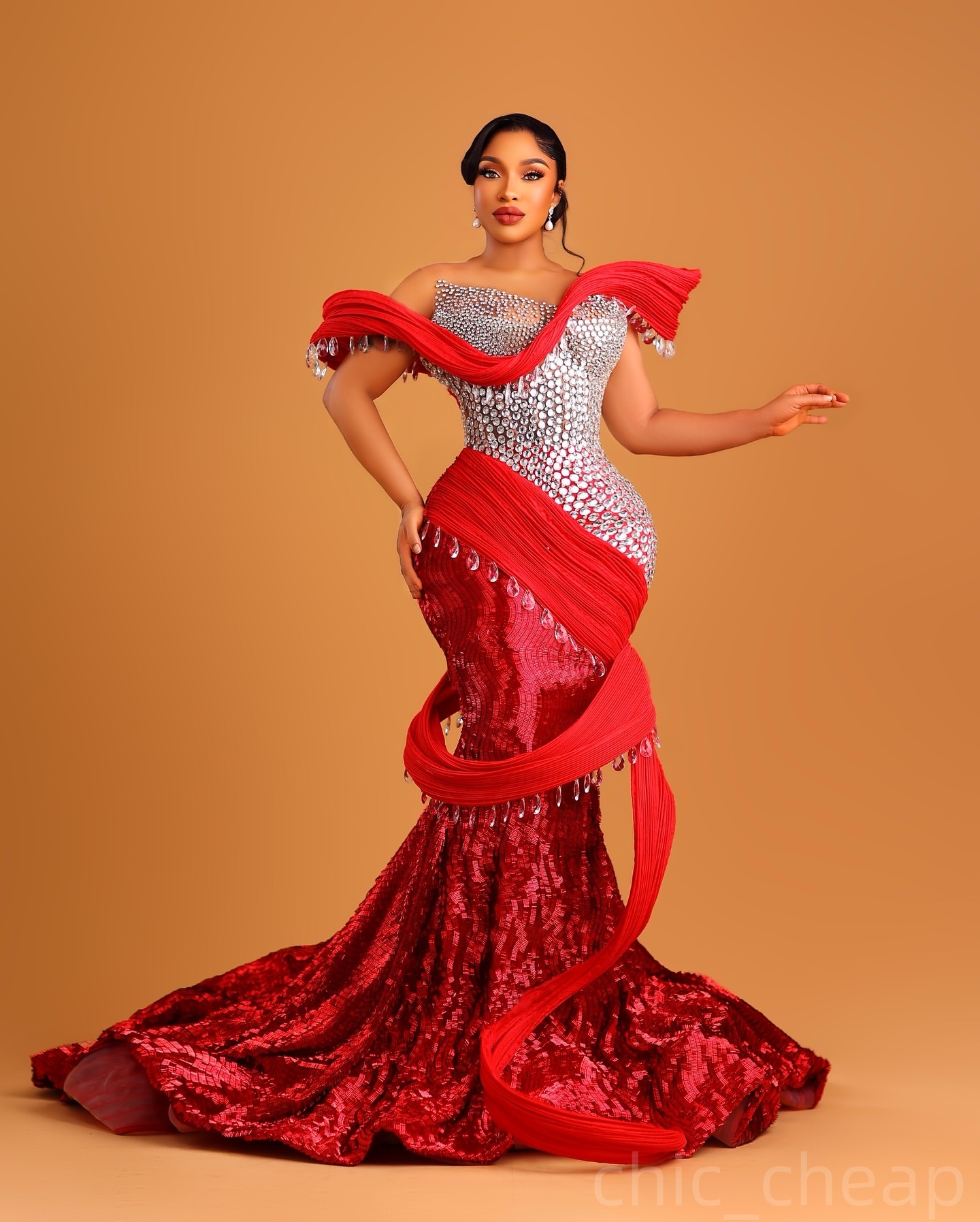 Red Mermaid Prom Dresses 2025 Crystals Sequined Stylish Sparkly Evening Formal Party Second Birthday Engagement Gowns Plus Size Dress For Special Occa