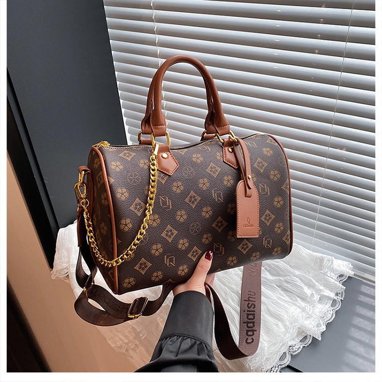 2025 New Design Retro Print Large Capacity Women Tote Bag Travel Simple Storage Bag Fashion Versatile Crossbody Bag Convenient for Going Out Free Ship