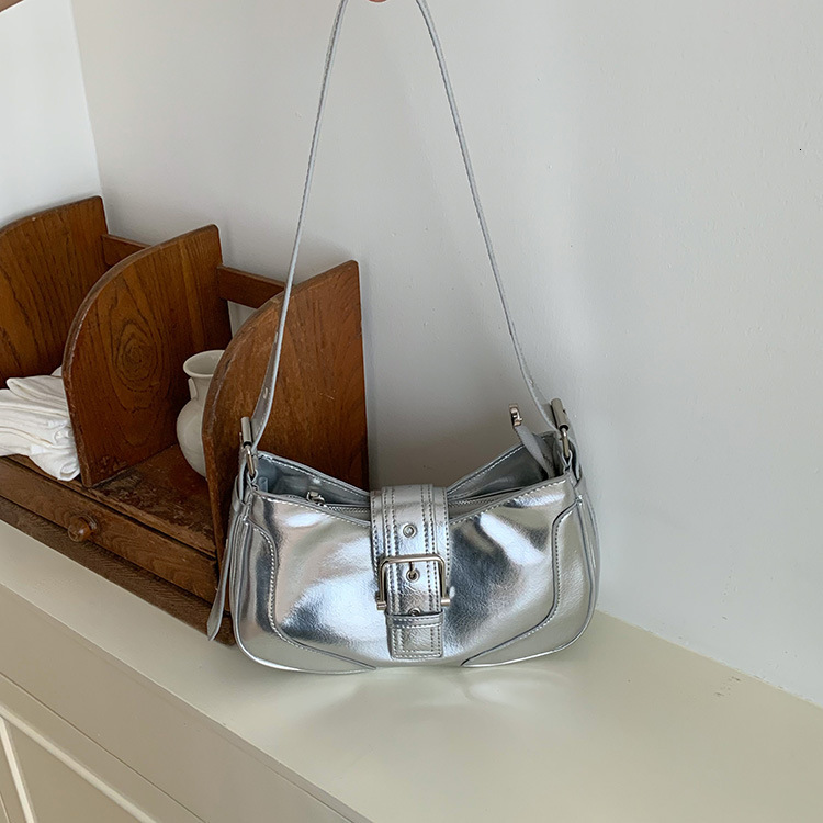 Luxury Brand Designer Bag 2023 Women's Underarm With Small Design New Moon Single Shoulder Crossbody Bag Bags