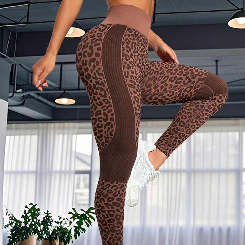 Leopard Print Women's Seamless High Waist Yoga Tights with Sculpted Peachy Buttocks - Perfect Fit for Gym Workouts