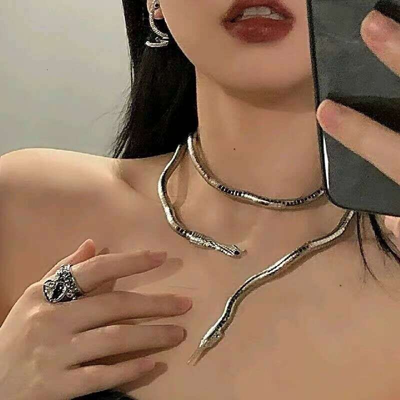 Entangled personality dark earth cool opening casual shape snake shaped exaggerated design female necklace collar
