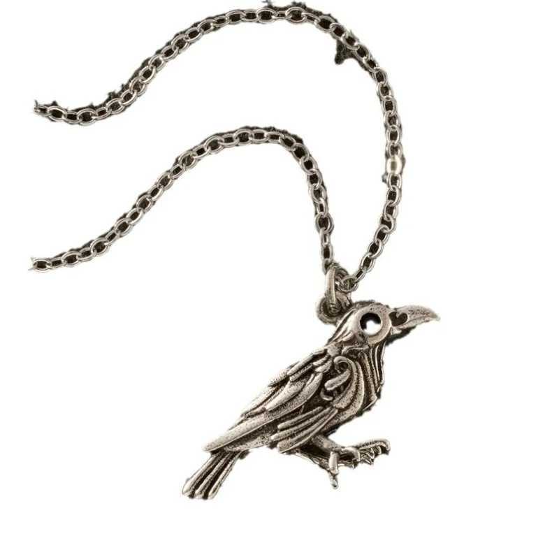 Retro Punk Style Animal Black Eyed Crow Pendant Womens Party Jewelry Necklace XJ250524