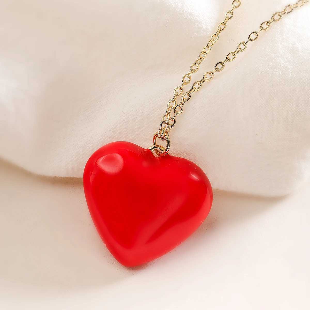 NEWBUY 2025 New Arrival Red Oil Dripping 4 Style Heart Pendant Necklaces For Women Daily Accories XJ250524