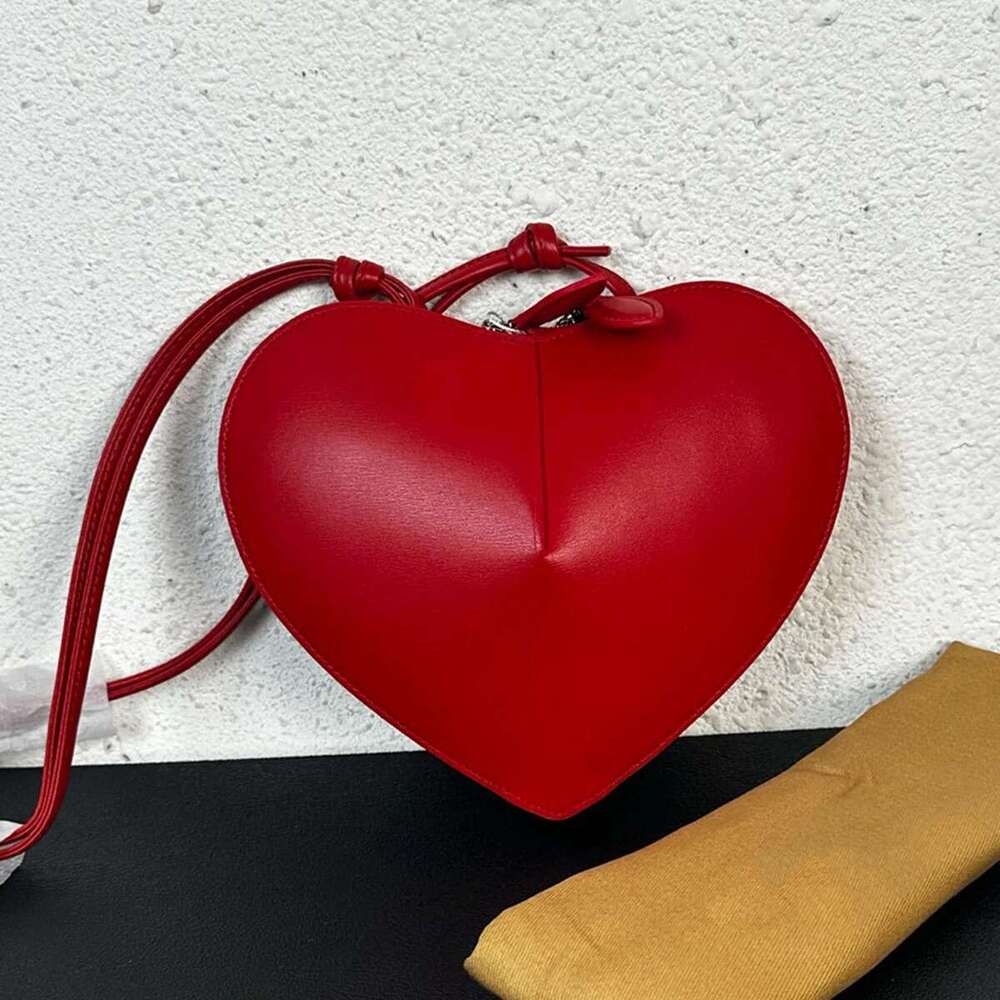 Brand Designer Women's 2025 Trend New Heart For Sac De Luxe Femme Bag Love Peach Heart Mini Crossbody Bag