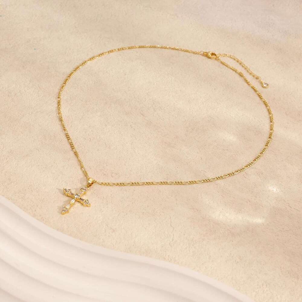 Women's double 14K gold-plated exquisite fashionable small cross pendant simple and cute necklace, gold jewelry