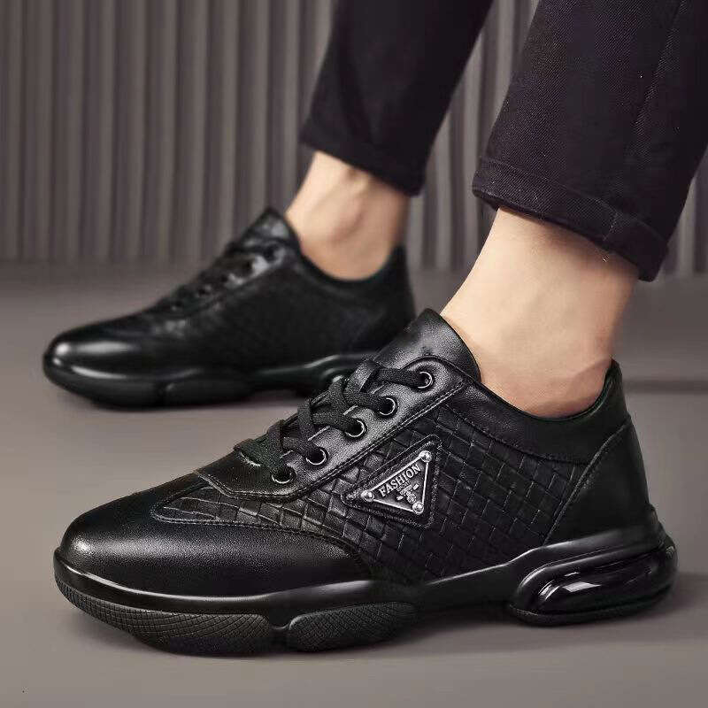 2025 New Business Sports Leather Shoes Work Breathable Soft Bottom Men's Casual Shoes Low Top Lace Brown Fashionable Light Luxury Shoes Designer 