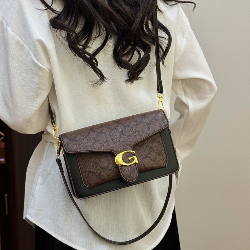 free shipping designer Shoulder Bags for woman Fashion casual outdoor classic black white brown flap