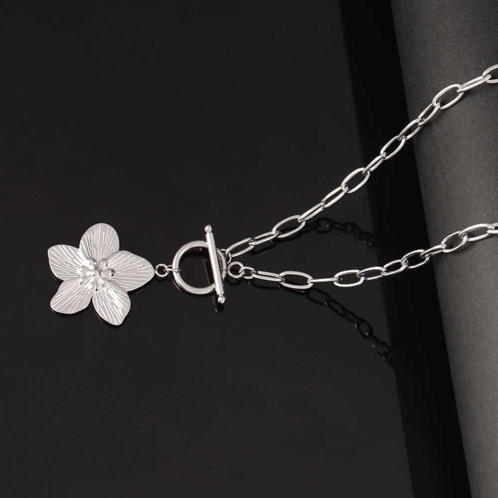 316L Stainless Steel Flower Pendant Necklace for Women Fashion Flower Pendant Chain Necklaces Femme Jewelry XJ250524