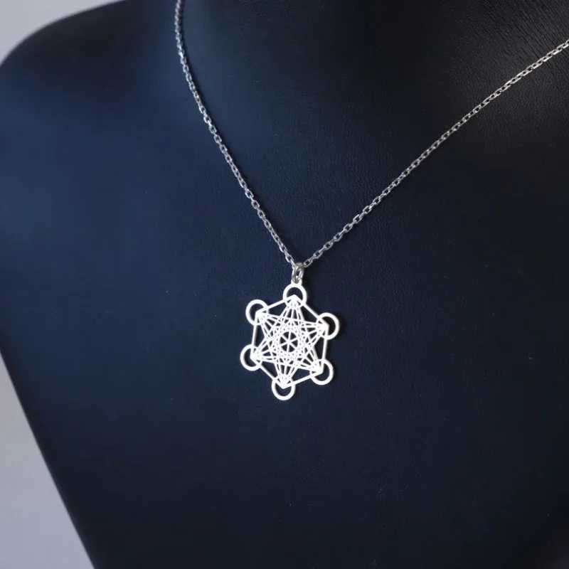 Stainless Steel Metatron Necklace Sacred Geometry Metatron Cube Pendant Religious Symbol Metion Charm Necklace Gift for Mom XJ250524