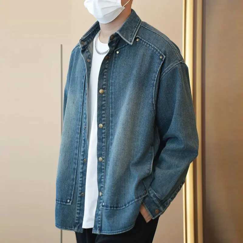 Korean Fashion Men Clothing Denim Coats Spring Autumn New Washed Vintage Rivet All-match High Street Lapel Hole Cowboy Jackets W250524