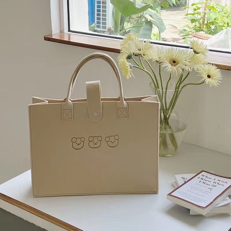 New Teddy Bear trend Felt Handbag for Women's Travel Shopping Handbag Designer Cartoon Large Capacity Bag for Women's Crossbody Bag