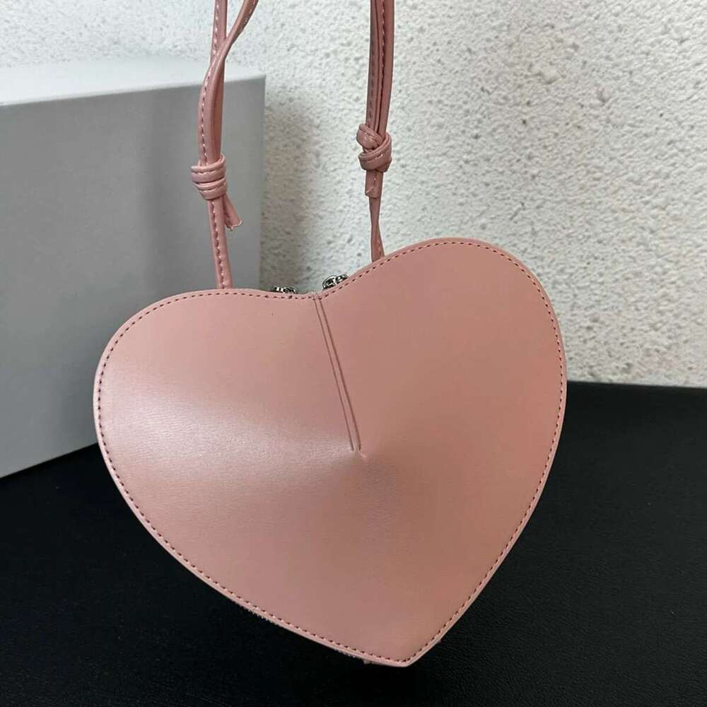 Brand Designer Women's 2025 Trend New Heart For Sac De Luxe Femme Bag Love Peach Heart Mini Crossbody Bag
