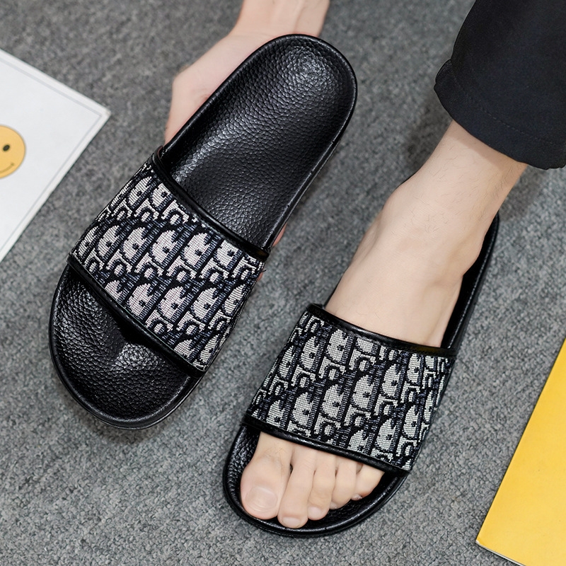 Free shipping designer cross-border large-sized 46 men's slippers, trendy beach shoes for summer wear, soft and casual men's shoes, lightwei