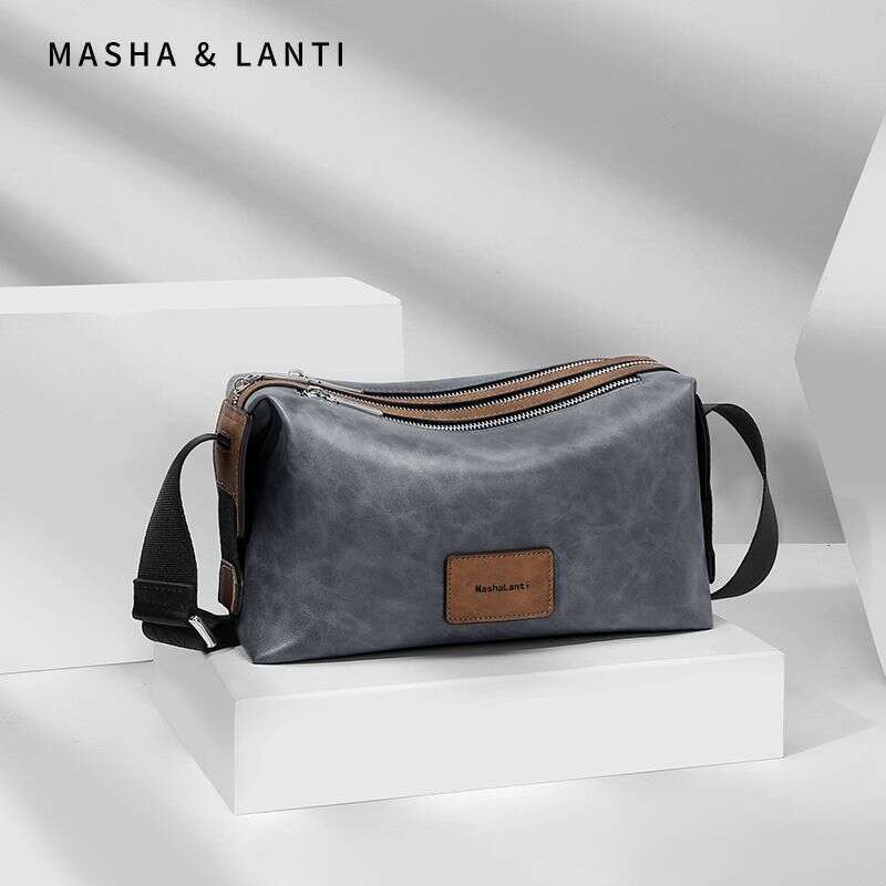 mini bag 2025 new shoulder men's large capacity summer leisure business commuting crossbody small square bag
