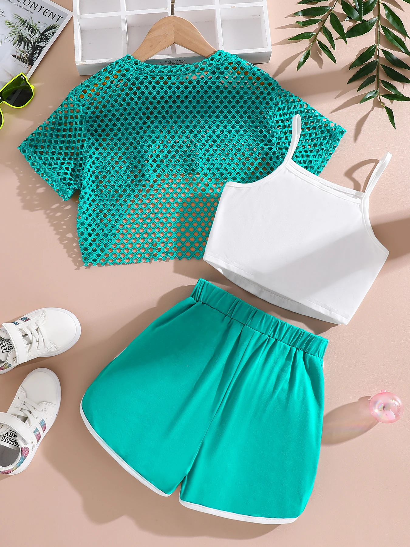 Summer girls fashion 3piece set cool and breathable mesh short sleeved Tshirtletter printed suspendershorts 250517z