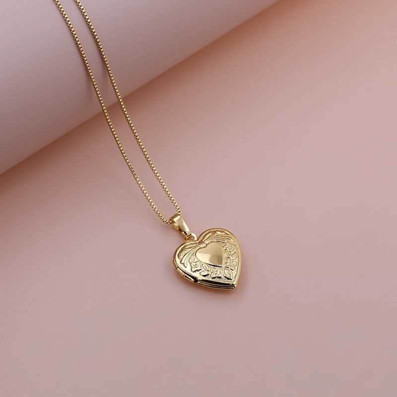 2023 simple fashion Heart Locket Pendants Necklaces For Women Gold Color Photo Frame Valentine rs Necklace 45 cm Gift JewelrXJ250524