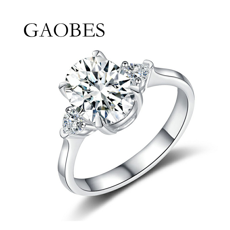 Exquisite Multicolored Diamond Solitaire Ring Crafted from Premium 925 Sterling Silver