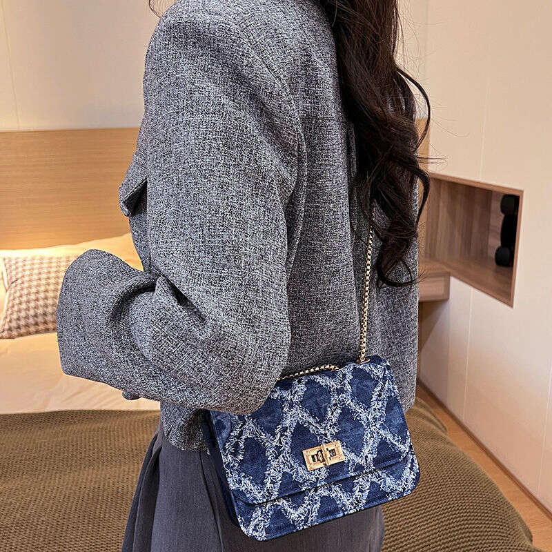 free shipping mini bag 2025 New Cowboy Style Mobile Women Summer Mini Luxury Chain Small Bag Single Shoulder Crossbody Bag for Women