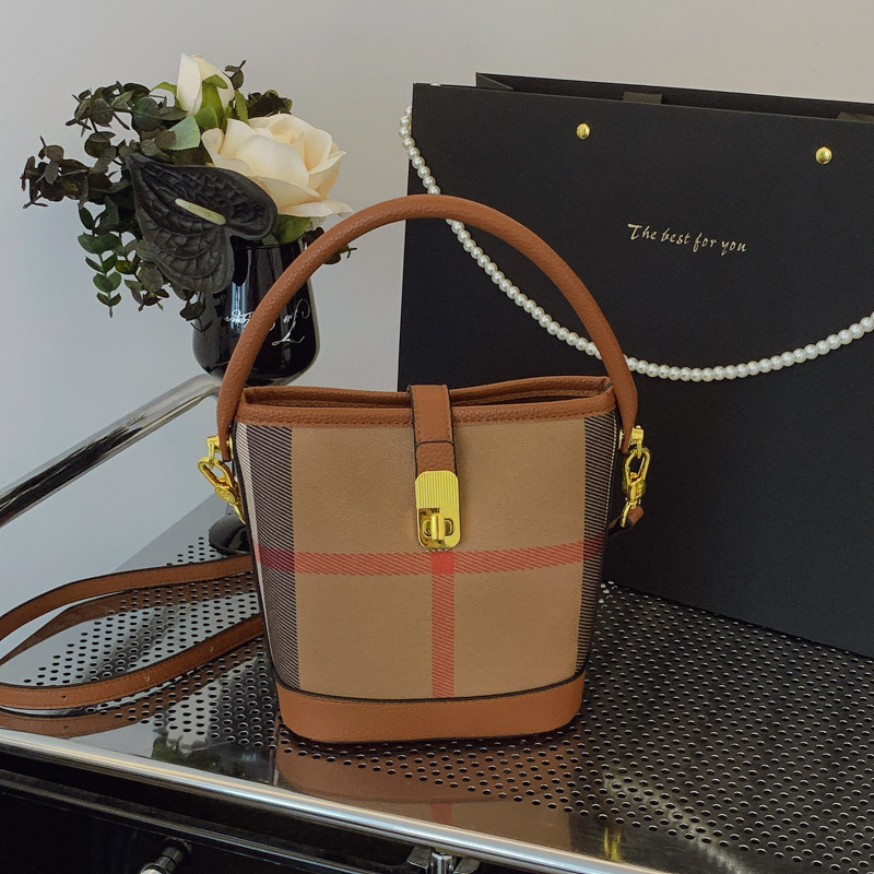 Designer Bag Luxury Bag Hot Free Shoulder Bag Shipping Shoulder Bags For Woman Casual Handbag Fashionable Outdoor Classic Vintage Brown Bucket