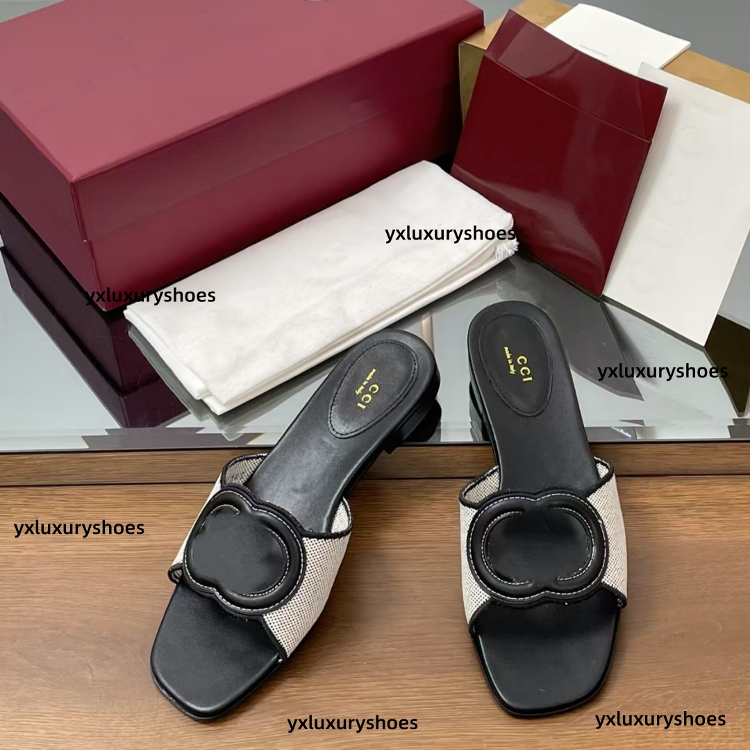 2025SS designer shoes, Paris summer slippers, women's luxury new slippers, high-quality wide flat beach letter slippers