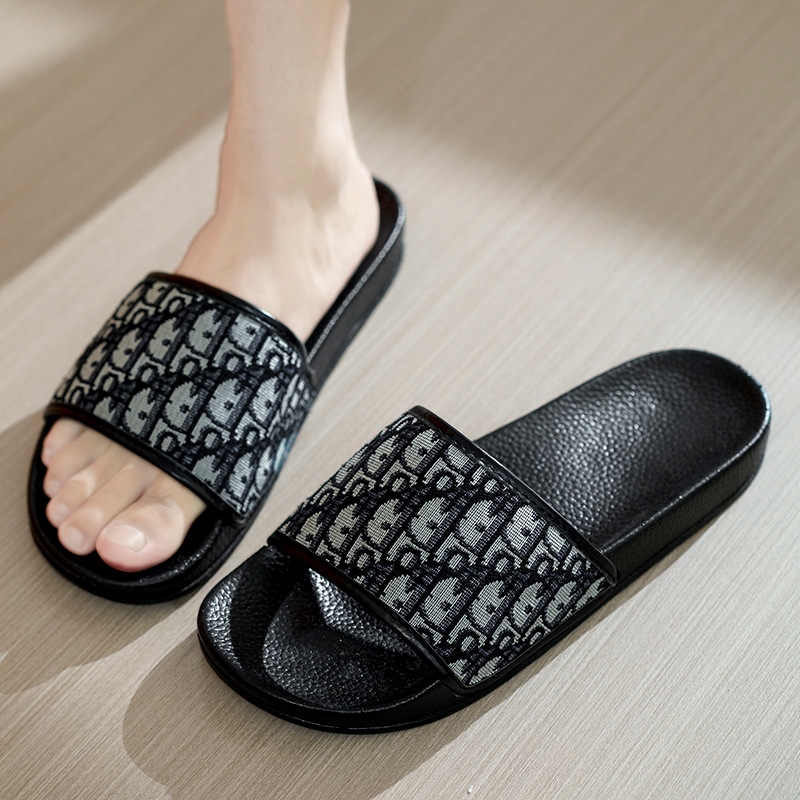 Free shipping designer cross-border large-sized 46 men's slippers, trendy beach shoes for summer wear, soft and casual men's shoes, lightwei