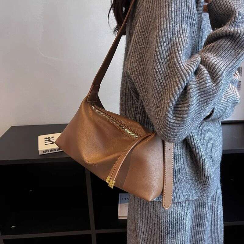 free shipping Women 2025 New Trendy and Fashionable Dumpling Bag with a Niche Texture Single Shoulder Underarm Bag