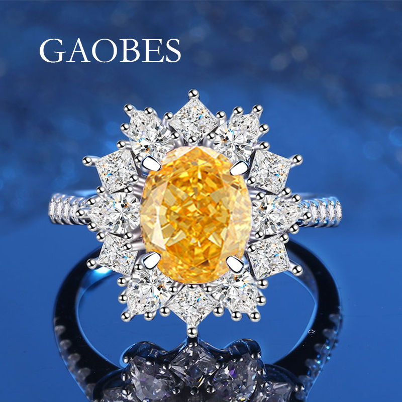 Sophisticated Bridal Ring: Luxury Sterling Silver Piece Set With Eye-Catching Oval Gem
