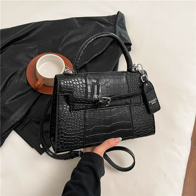 Designer Bag Shoulder Bag Luxury Bag 2025 New Designer Shoulder Bags Fashion Lady Bags Flap Casual Handbag Underarm Messenger
